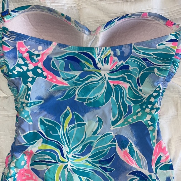 Lilly Pulitzer Flamenco Swim size 2 - Picture 4 of 4